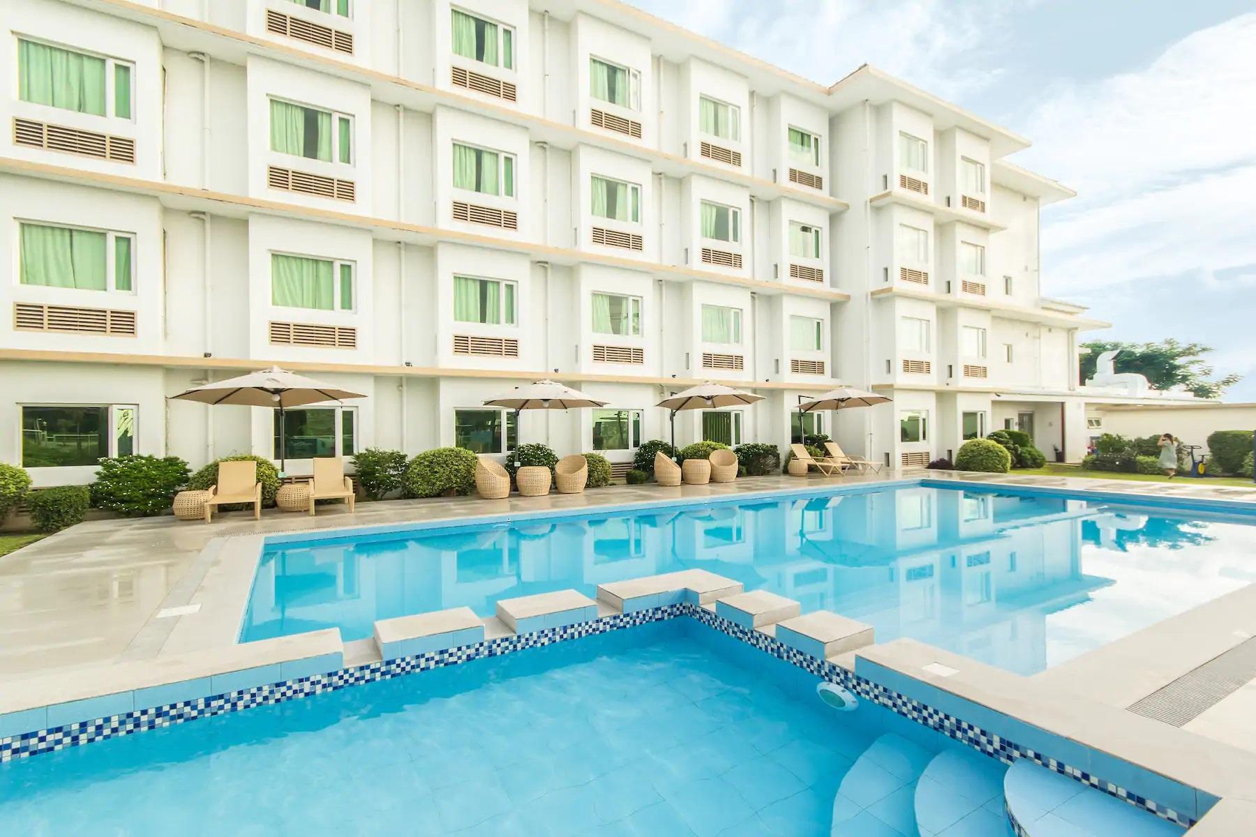 ไมโครเทล บาย วินด์แฮม เซาธ์ ฟอร์บส์ - นูวาลี สตา โรซ่า Hotel ซานตาโรซา ภายนอก รูปภาพ