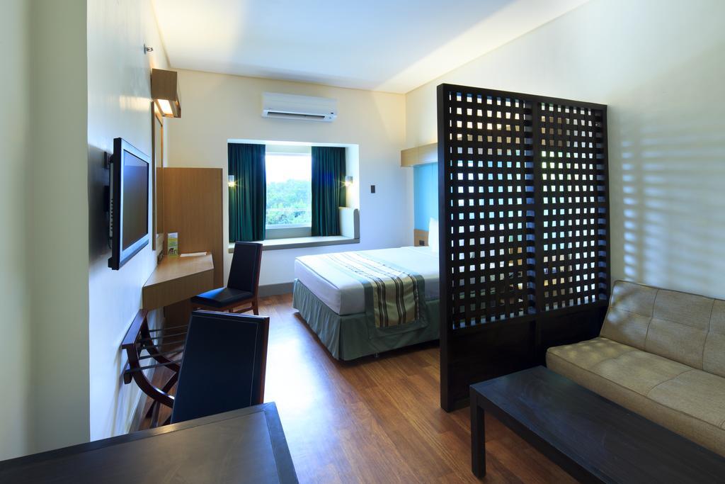 ไมโครเทล บาย วินด์แฮม เซาธ์ ฟอร์บส์ - นูวาลี สตา โรซ่า Hotel ซานตาโรซา ภายนอก รูปภาพ