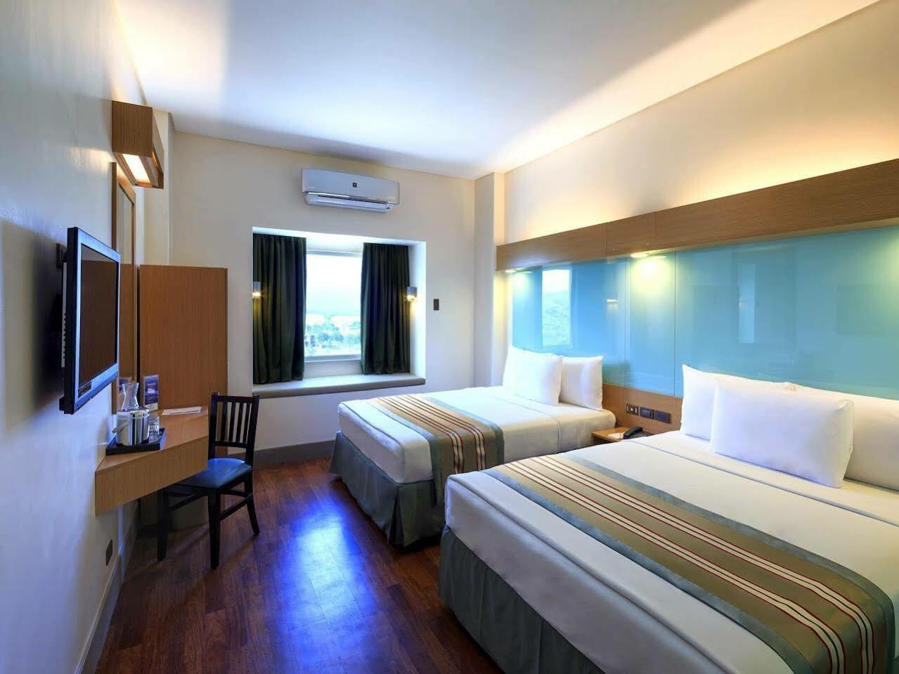 ไมโครเทล บาย วินด์แฮม เซาธ์ ฟอร์บส์ - นูวาลี สตา โรซ่า Hotel ซานตาโรซา ภายนอก รูปภาพ